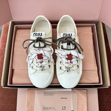 ミュウミュウ カジュアルシューズ