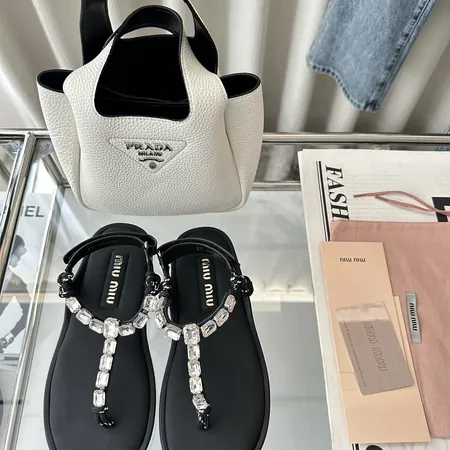 ミュウミュウ サンダル