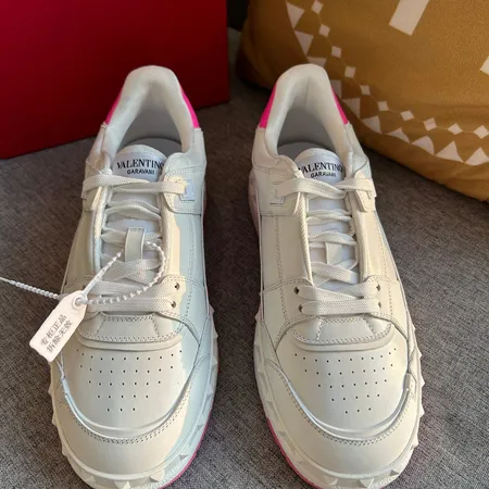 ヴァレンティノ カジュアルシューズ