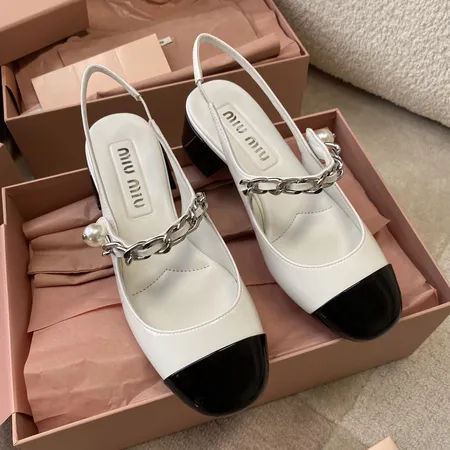 ミュウミュウ サンダル