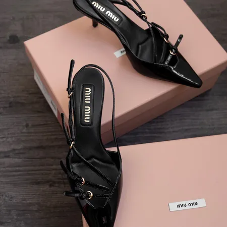 ミュウミュウ サンダル