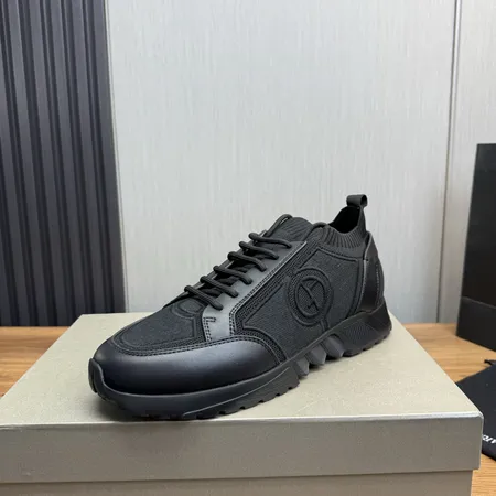 アルマーニ カジュアルシューズ