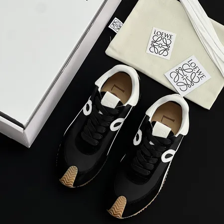 ロエベ カジュアルシューズ