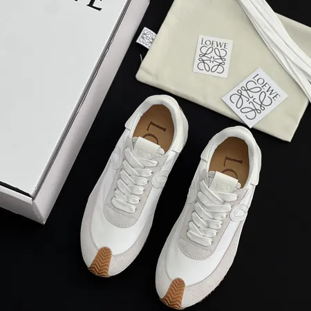 ロエベ カジュアルシューズ
