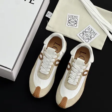 ロエベ カジュアルシューズ