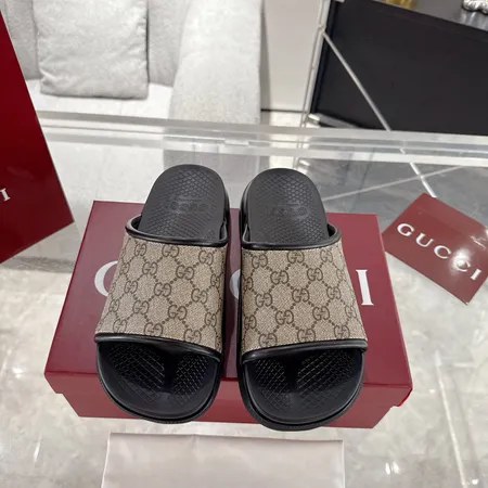 グッチ スリッパ