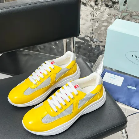 プラダ スニーカー