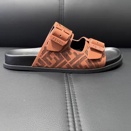 フェンディ スリッパ