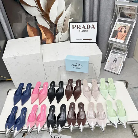 プラダ サンダル