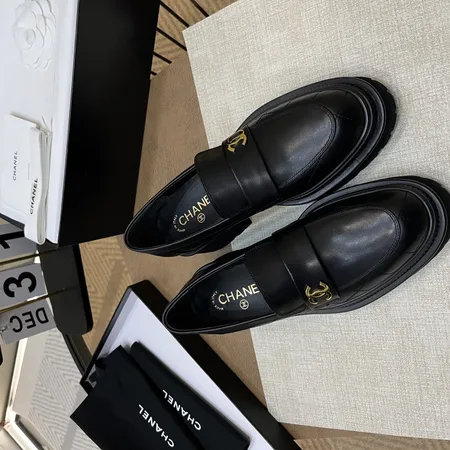 シャネル ビジネスシューズ