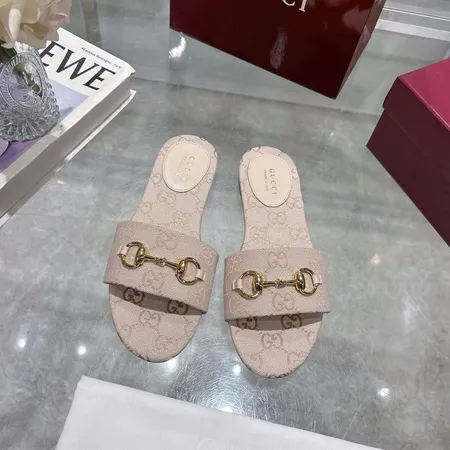 グッチ スリッパ