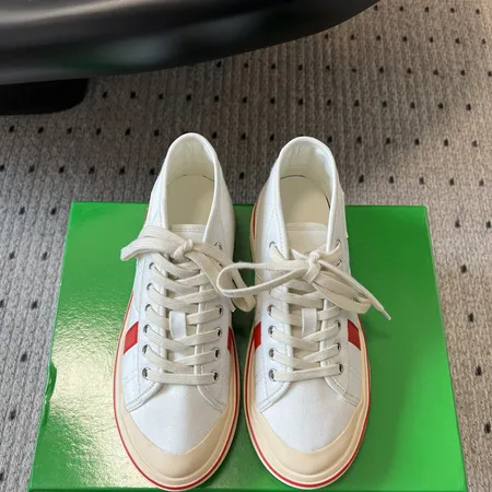 ボッテガ ヴェネタ カジュアルシューズ