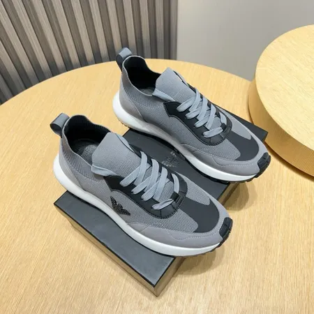 アルマーニ スニーカー