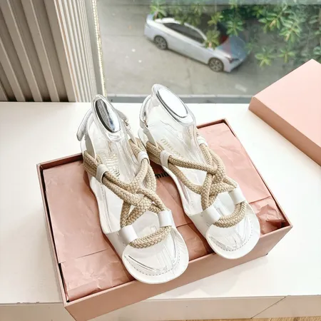 ミュウミュウ サンダル