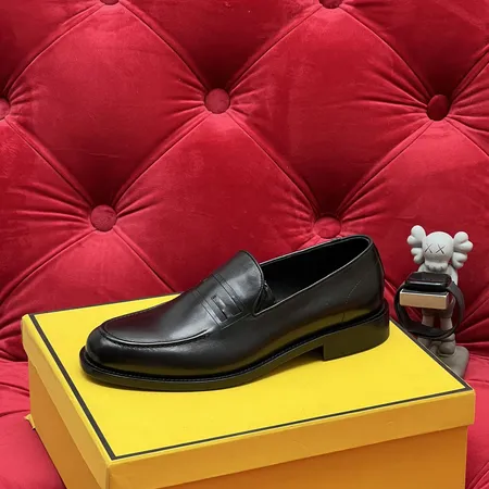 フェンディ ビジネスシューズ