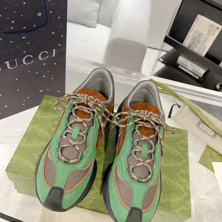 グッチ スニーカー