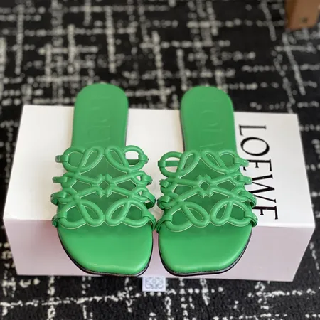 ロエベ スリッパ