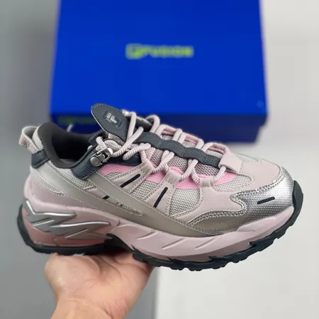 フィラ スニーカー