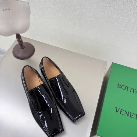 ボッテガ ヴェネタ ビジネスシューズ