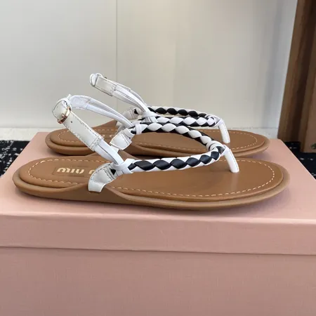 ミュウミュウ サンダル