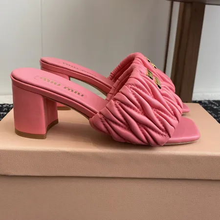 ミュウミュウ サンダル