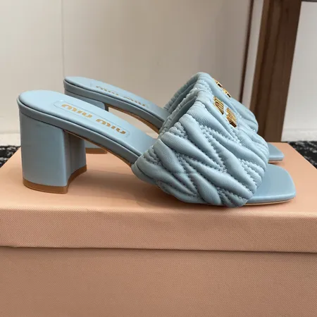 ミュウミュウ サンダル