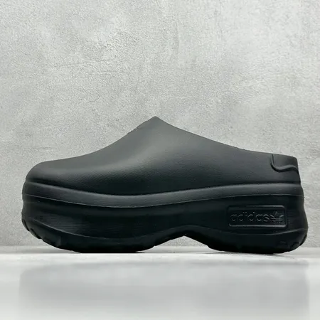 アディダス スリッパ