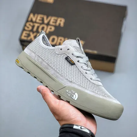 ノースフェイス カジュアルシューズ