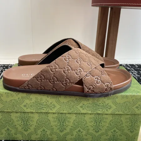 グッチ スリッパ