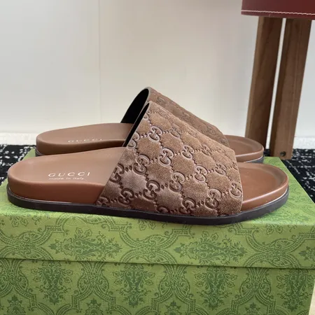 グッチ スリッパ