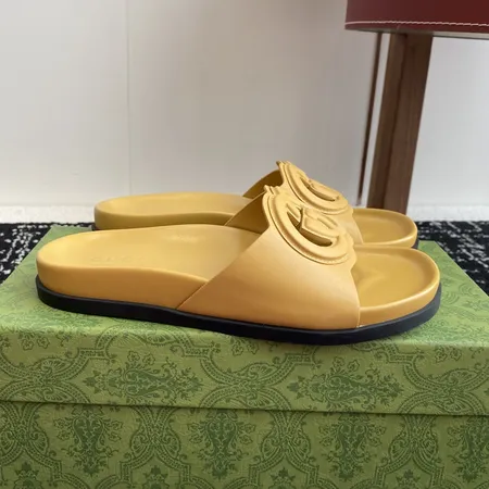 グッチ スリッパ