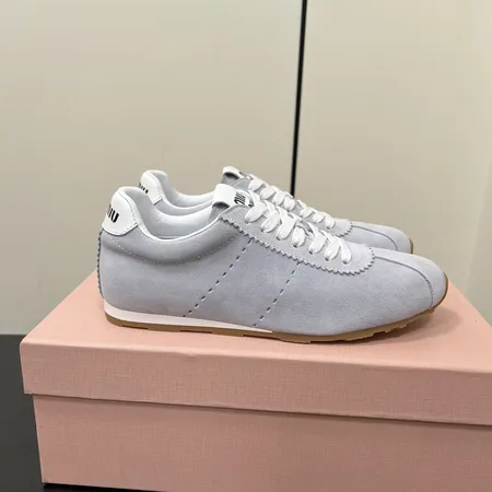 ミュウミュウ カジュアルシューズ