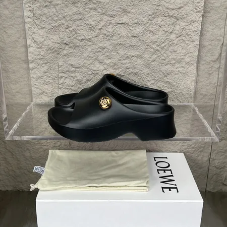 ロエベ スリッパ