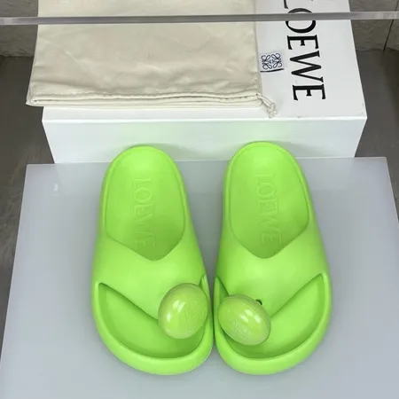 ロエベ スリッパ