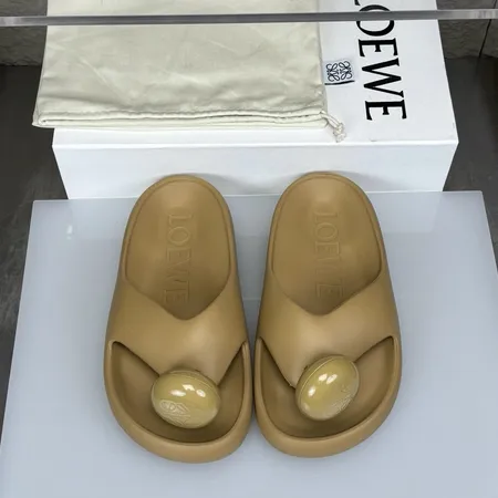 ロエベ スリッパ