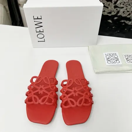 ロエベ スリッパ