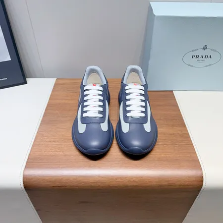 プラダ カジュアルシューズ