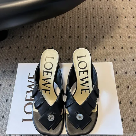 ロエベ スリッパ