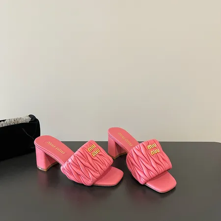 ミュウミュウ サンダル