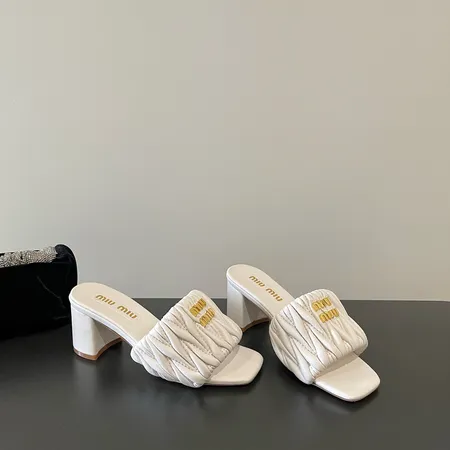 ミュウミュウ サンダル