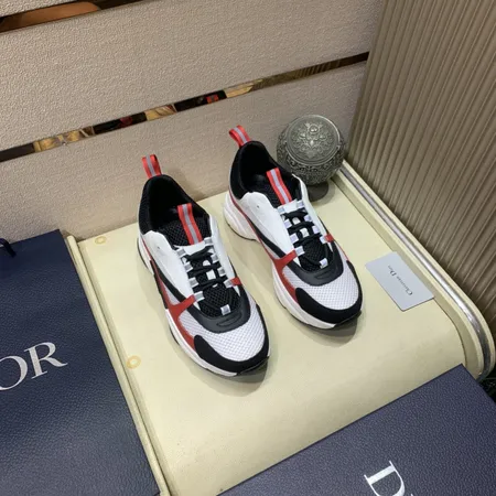 ディオール スニーカー