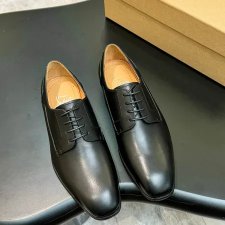 クリスチャン・ルブタン ビジネスシューズ