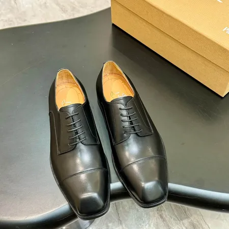 クリスチャン・ルブタン ビジネスシューズ