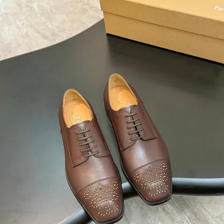 クリスチャン・ルブタン ビジネスシューズ