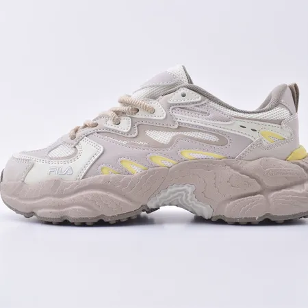 フィラ スニーカー