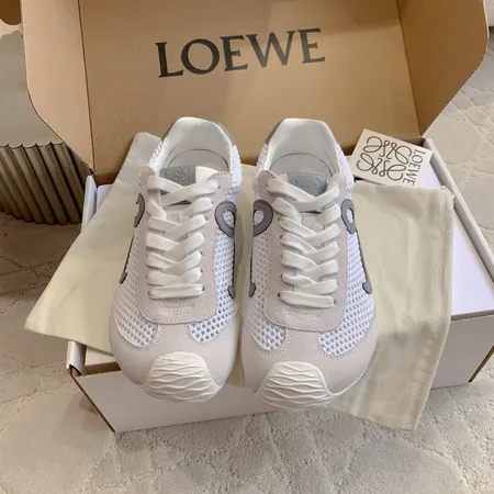 ロエベ カジュアルシューズ