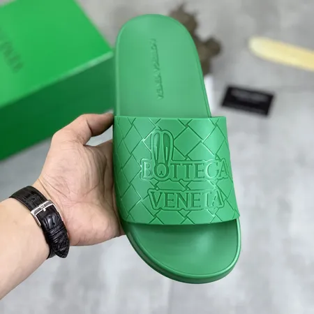 ボッテガ ヴェネタ スリッパ
