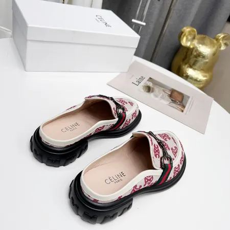 セリーヌ スリッパ