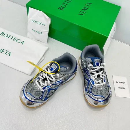 ボッテガ ヴェネタ カジュアルシューズ