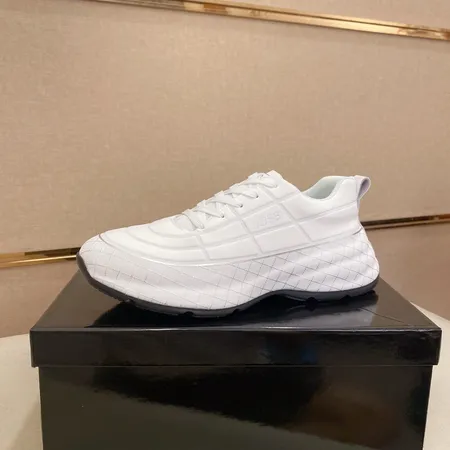 アルマーニ スニーカー